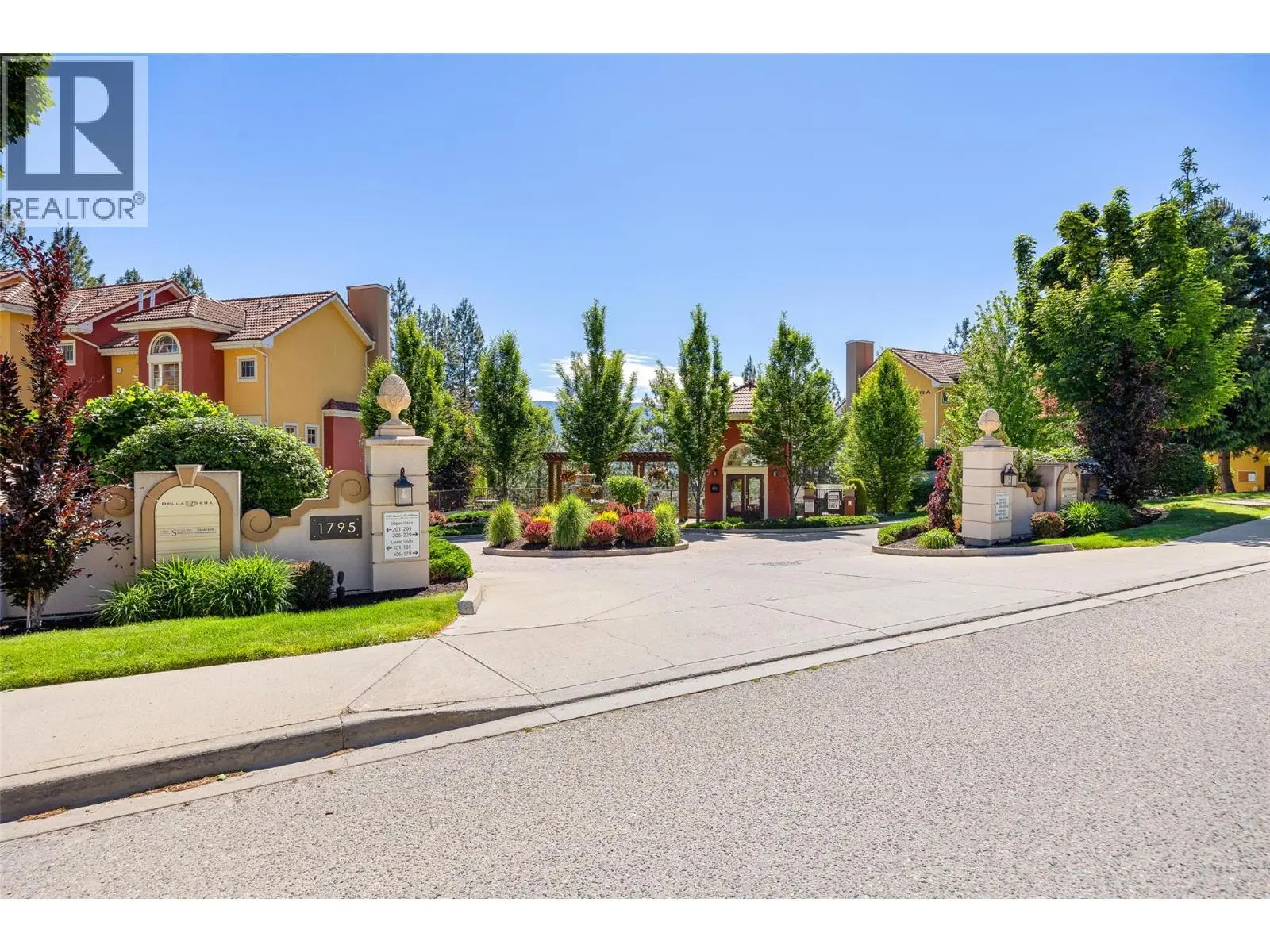1795 Country Club Drive Unit# 204. Kelowna, British Columbia