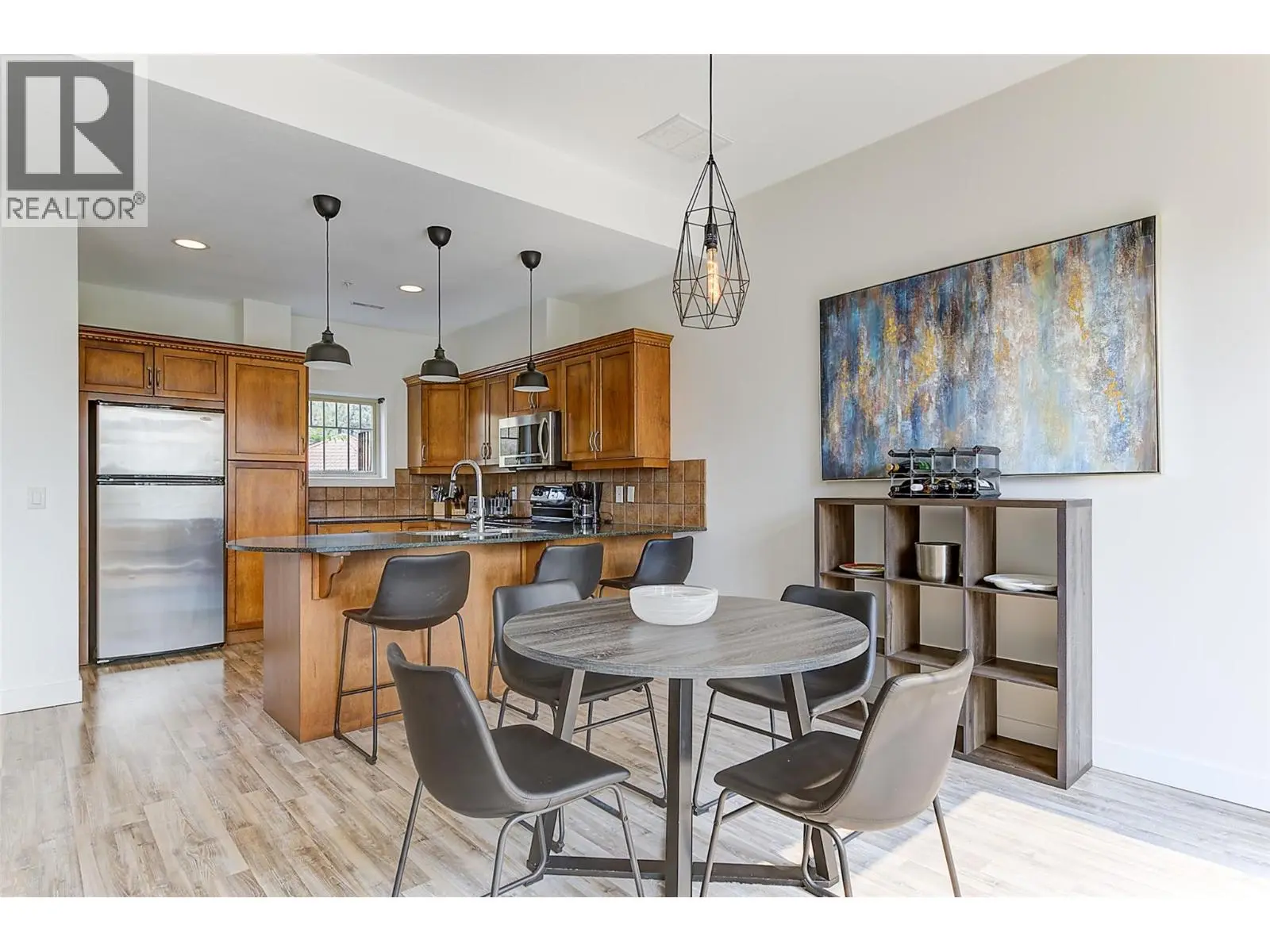1795 Country Club Drive Unit# 204. Kelowna, British Columbia