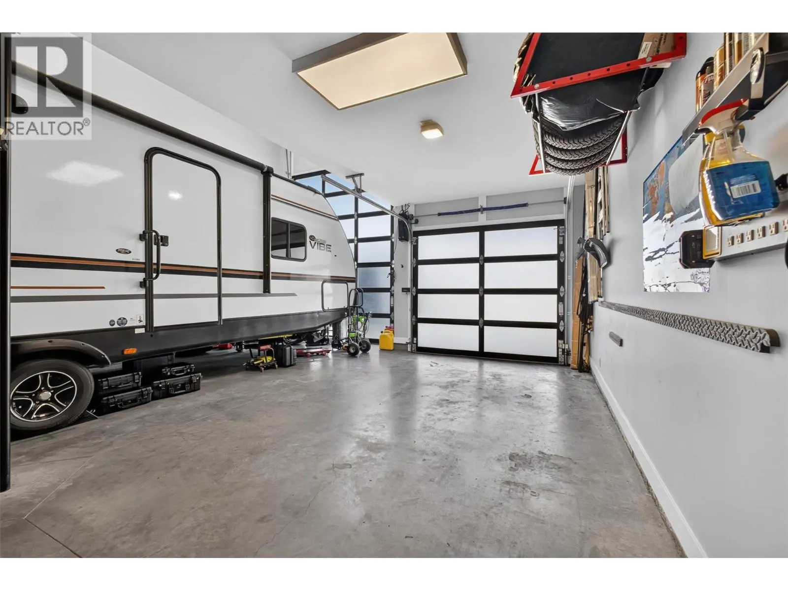 537 Hawes Court. Kelowna, British Columbia
