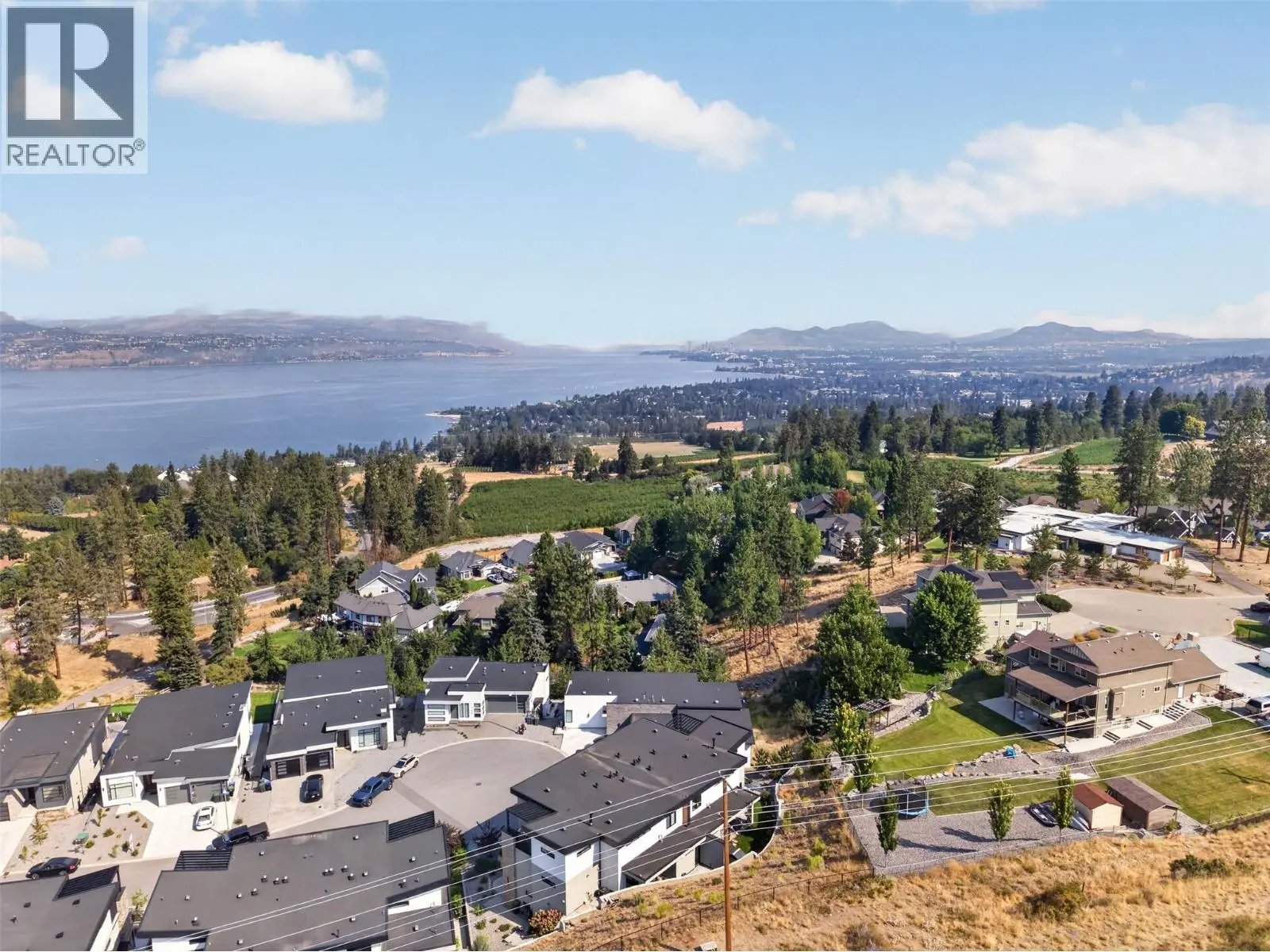 537 Hawes Court. Kelowna, British Columbia