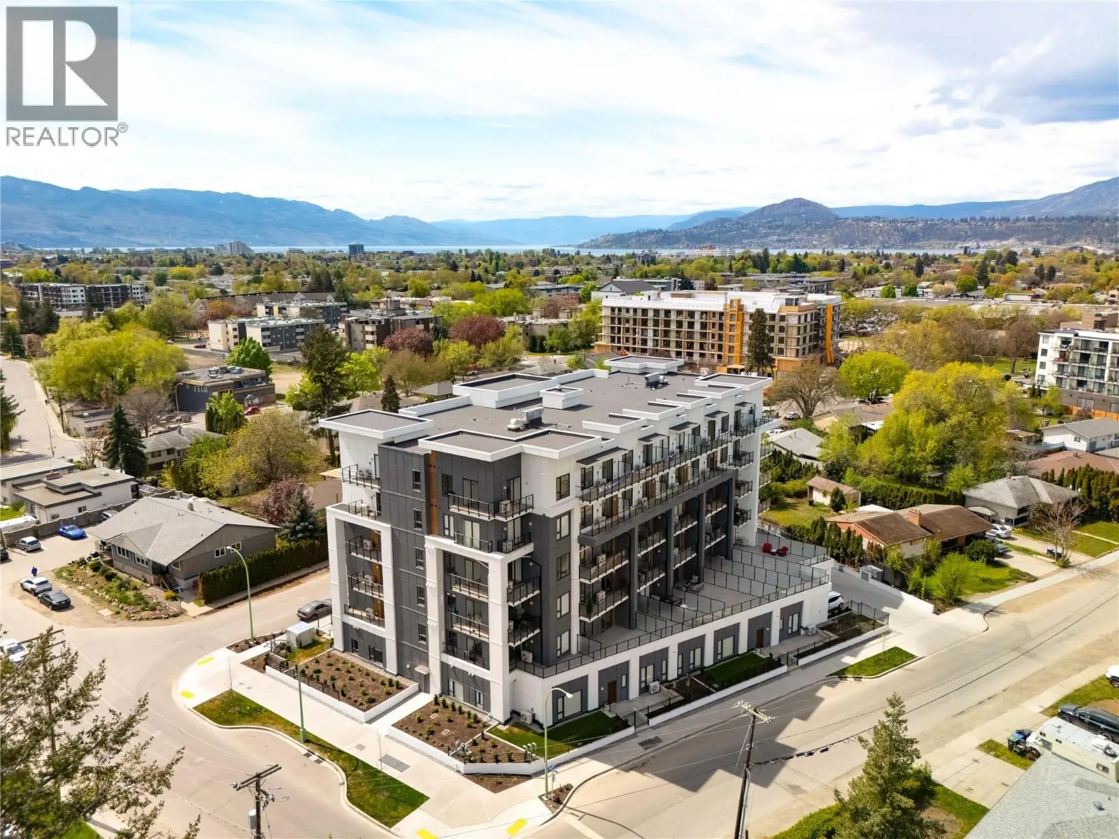 1380 Pridham Avenue Unit# 409. Kelowna, British Columbia