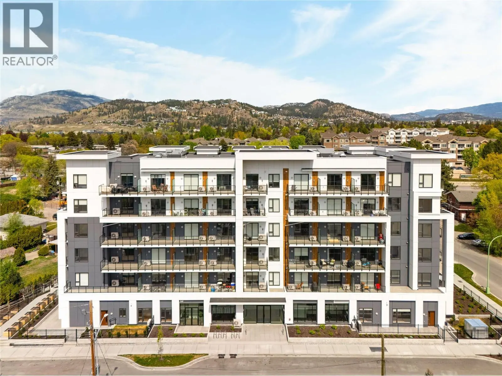 1380 Pridham Avenue Unit# 201. Kelowna, British Columbia