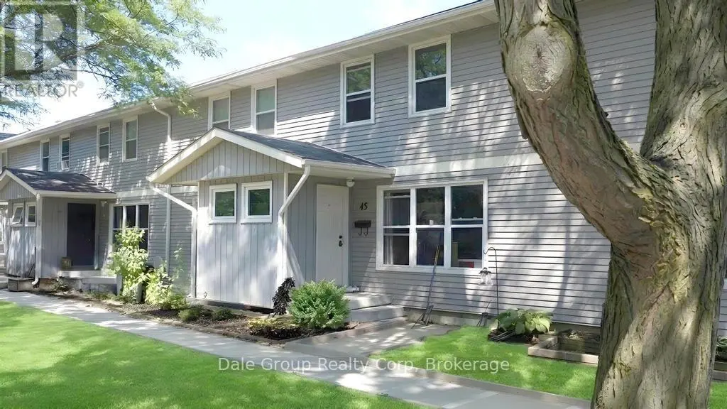 45 - 45 St. Charles Street, Huron East (Vanastra)