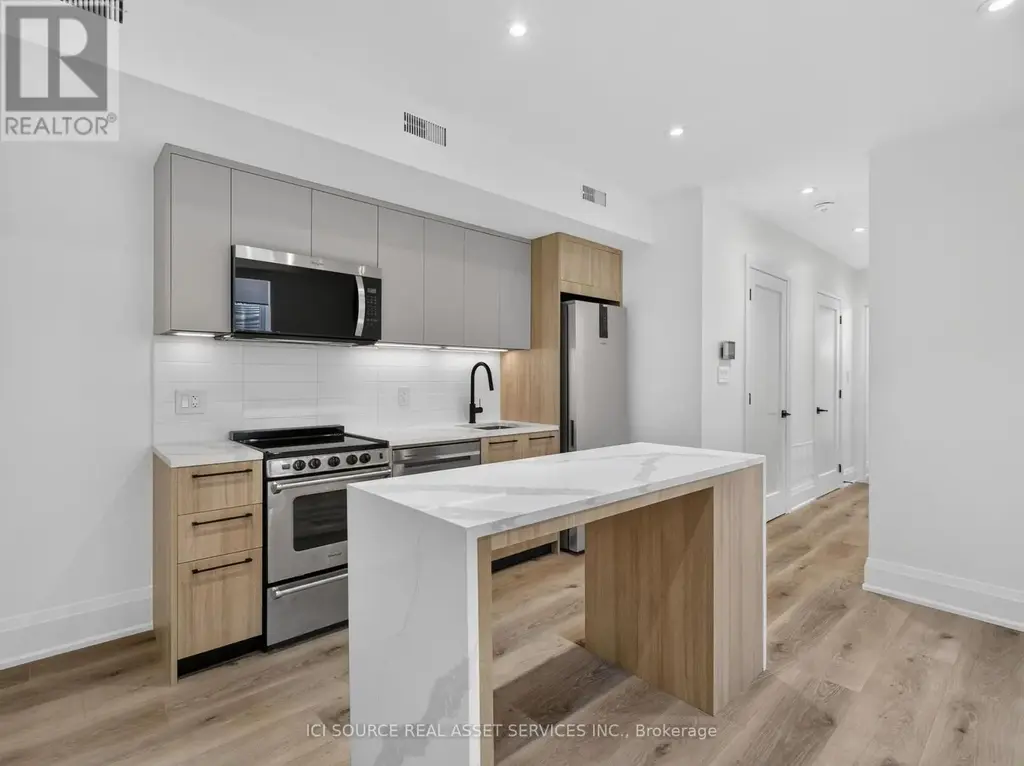 Unit 6 - 28 Norcross Road, Toronto (Clanton Park)