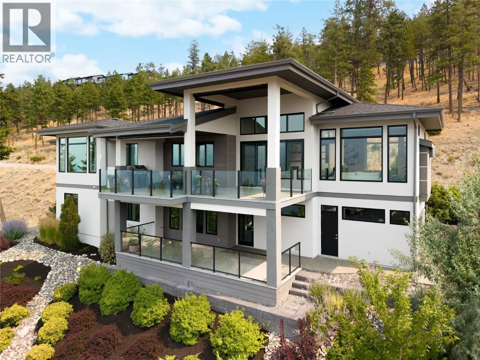 3320 Acacia Lane. Kelowna, British Columbia