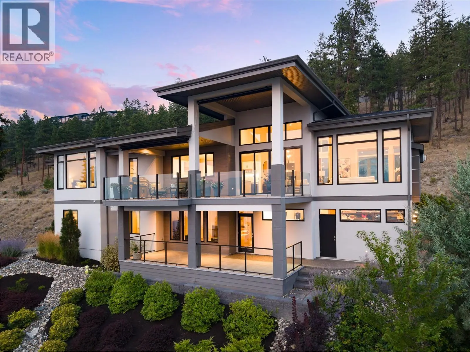 3320 Acacia Lane. Kelowna, British Columbia