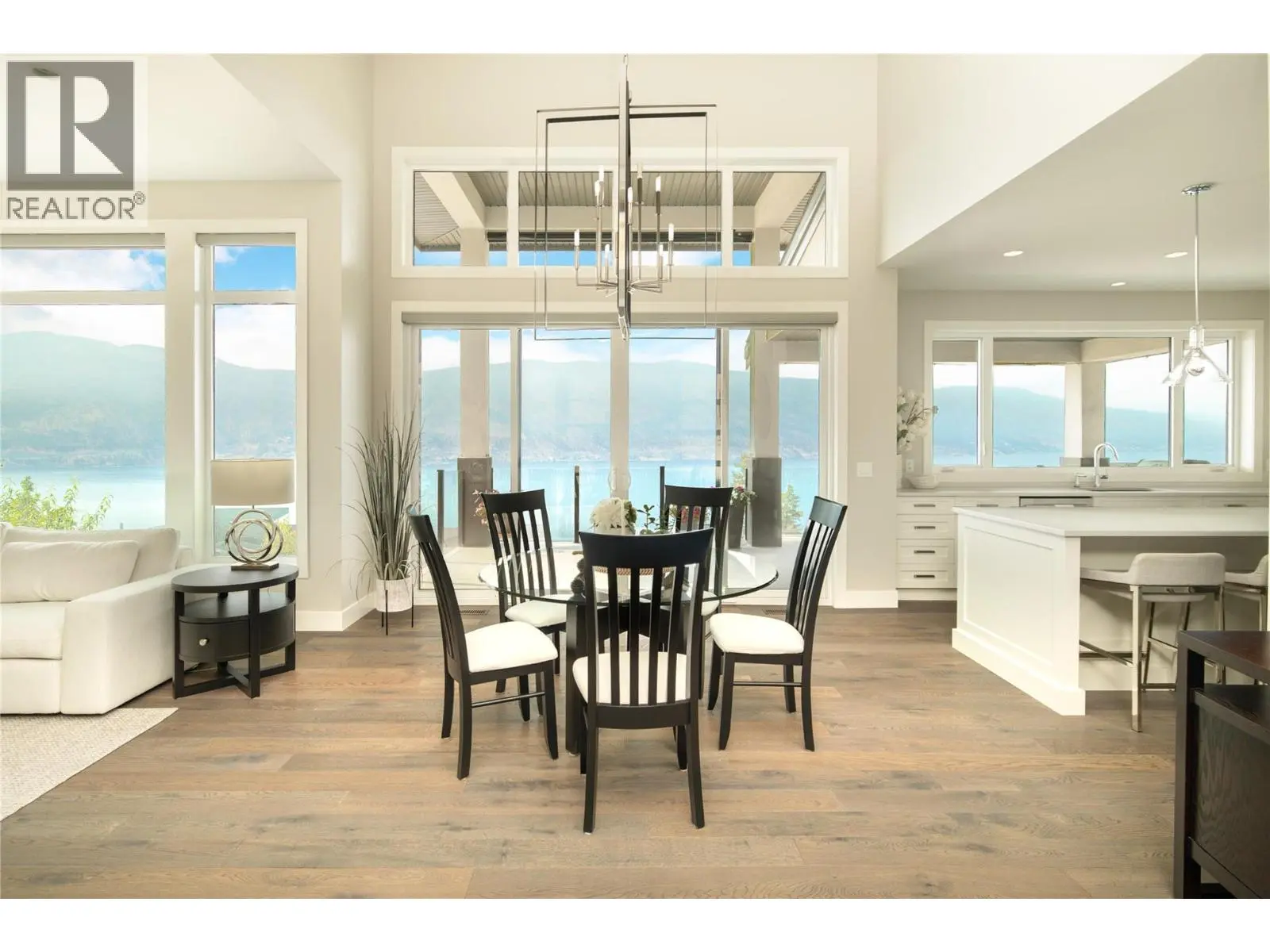 3320 Acacia Lane. Kelowna, British Columbia