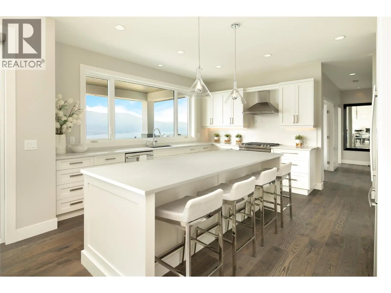 3320 Acacia Lane. Kelowna, British Columbia