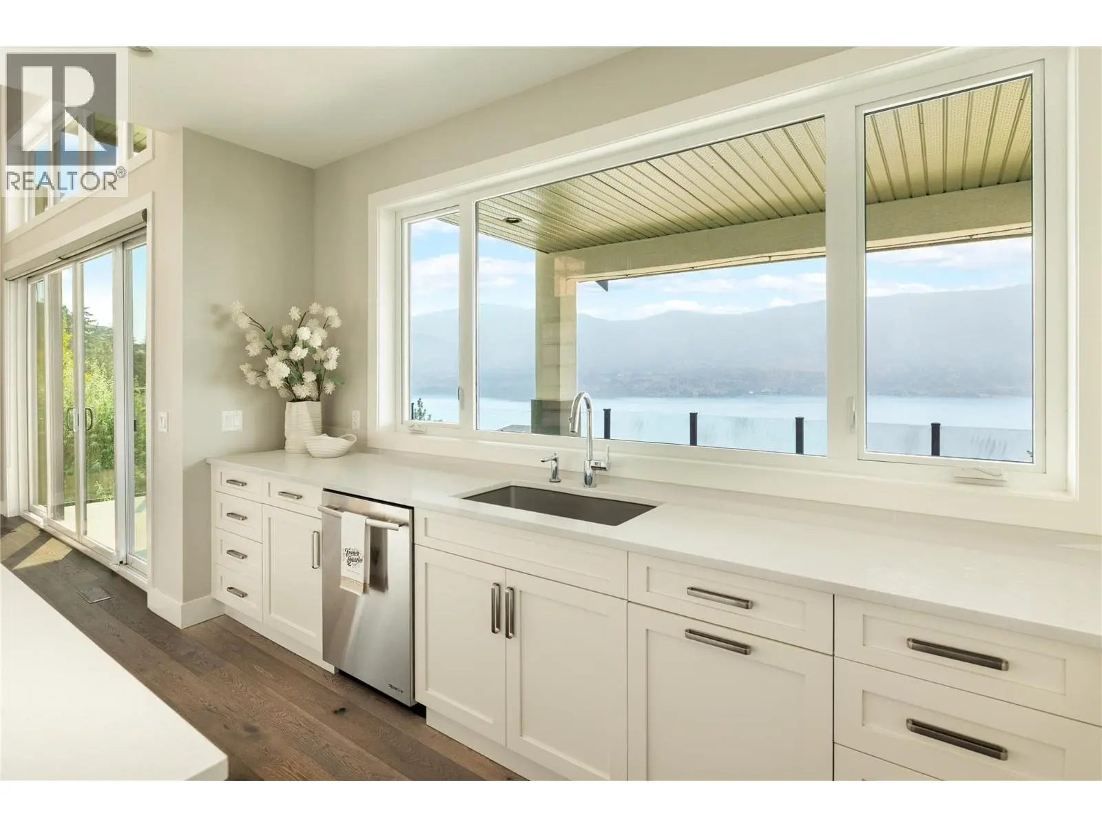 3320 Acacia Lane. Kelowna, British Columbia