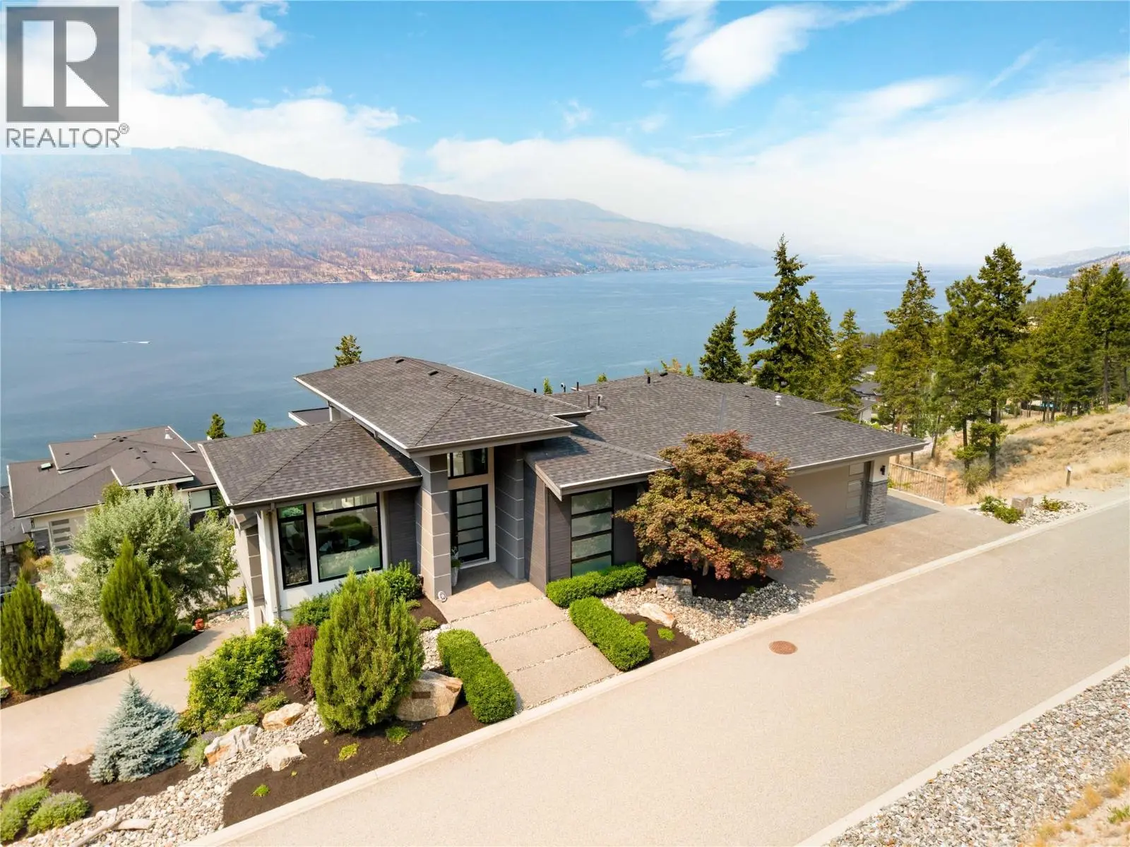 3320 Acacia Lane. Kelowna, British Columbia