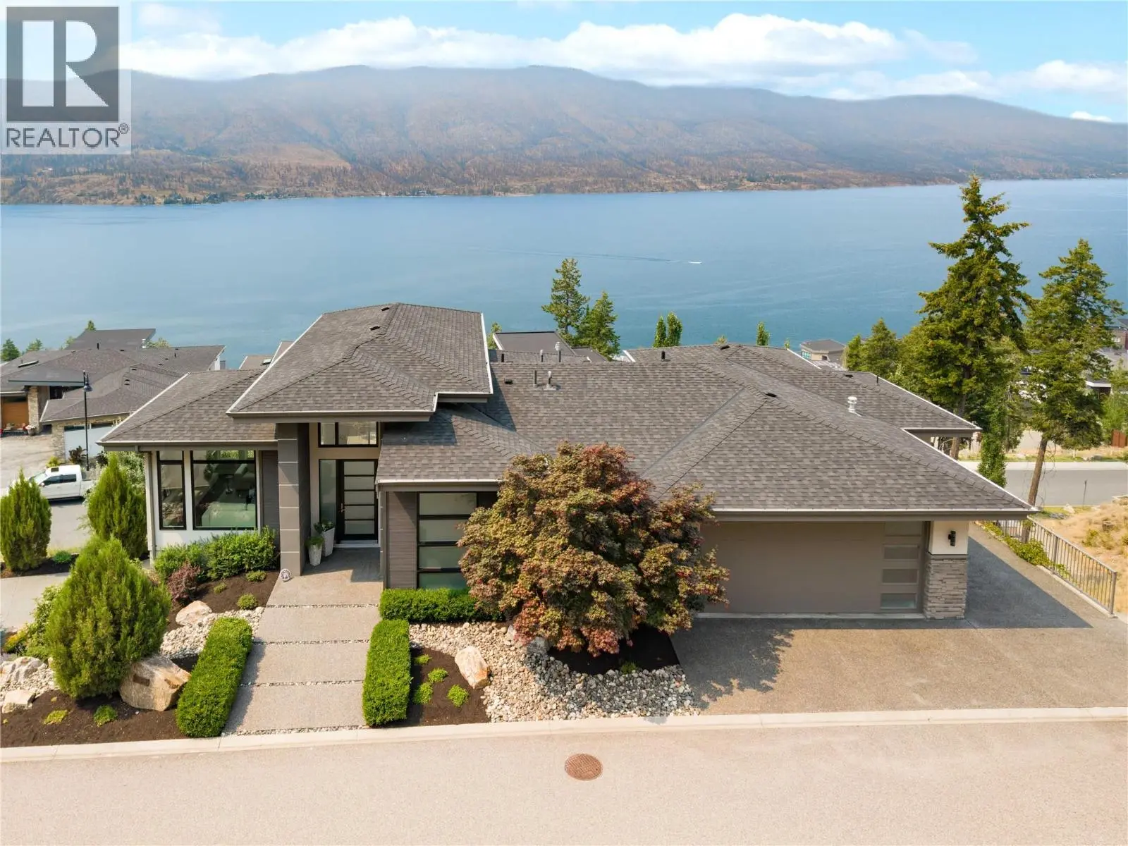 3320 Acacia Lane. Kelowna, British Columbia