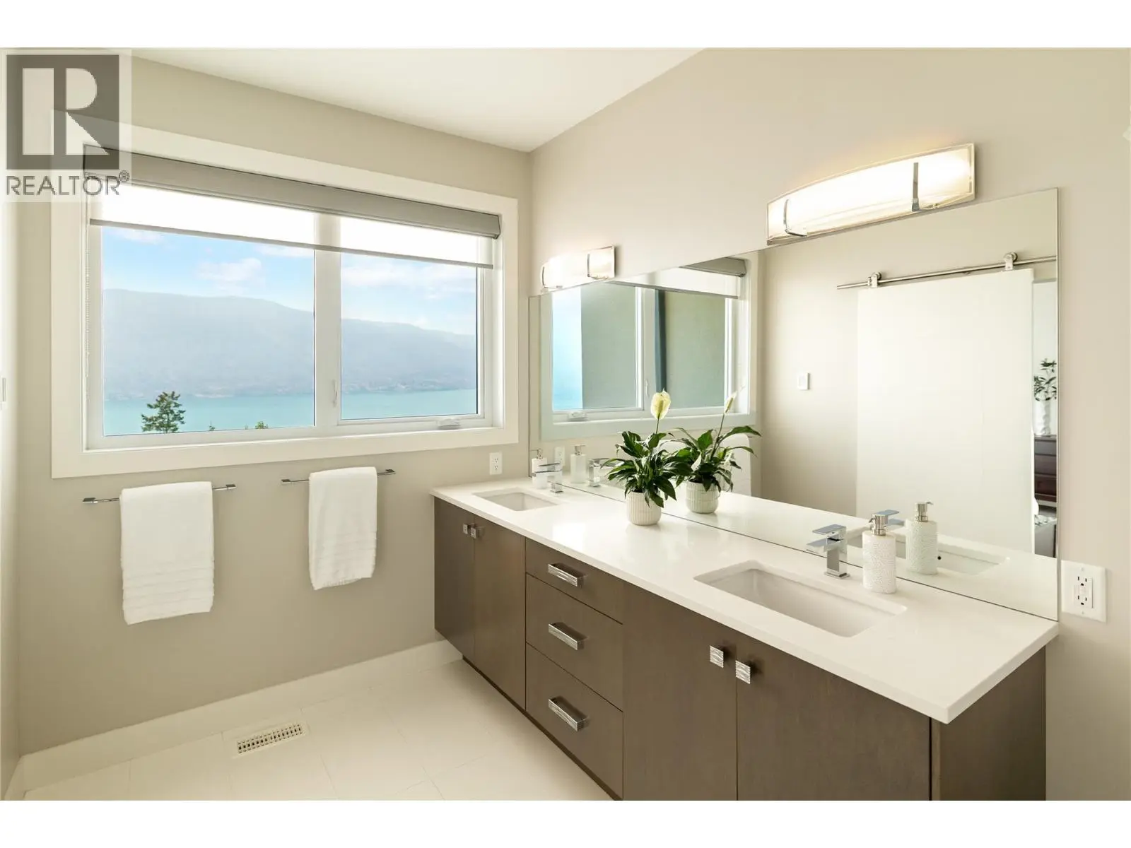 3320 Acacia Lane. Kelowna, British Columbia