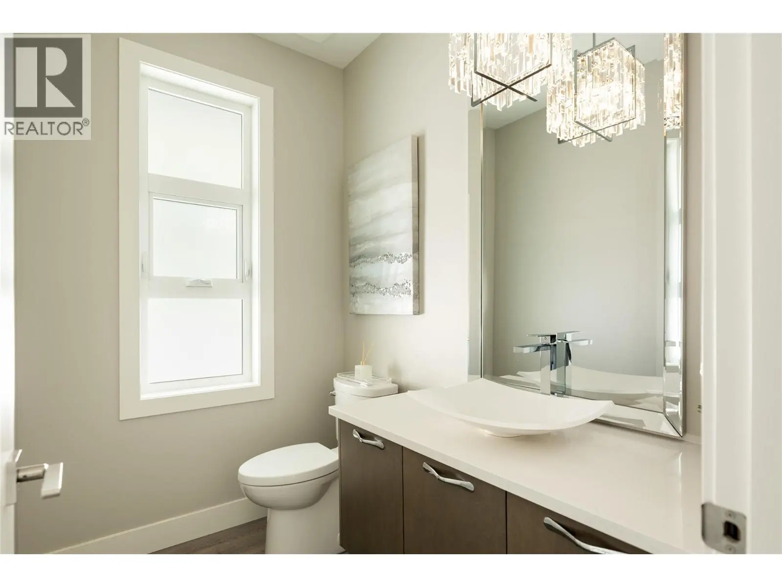 3320 Acacia Lane. Kelowna, British Columbia