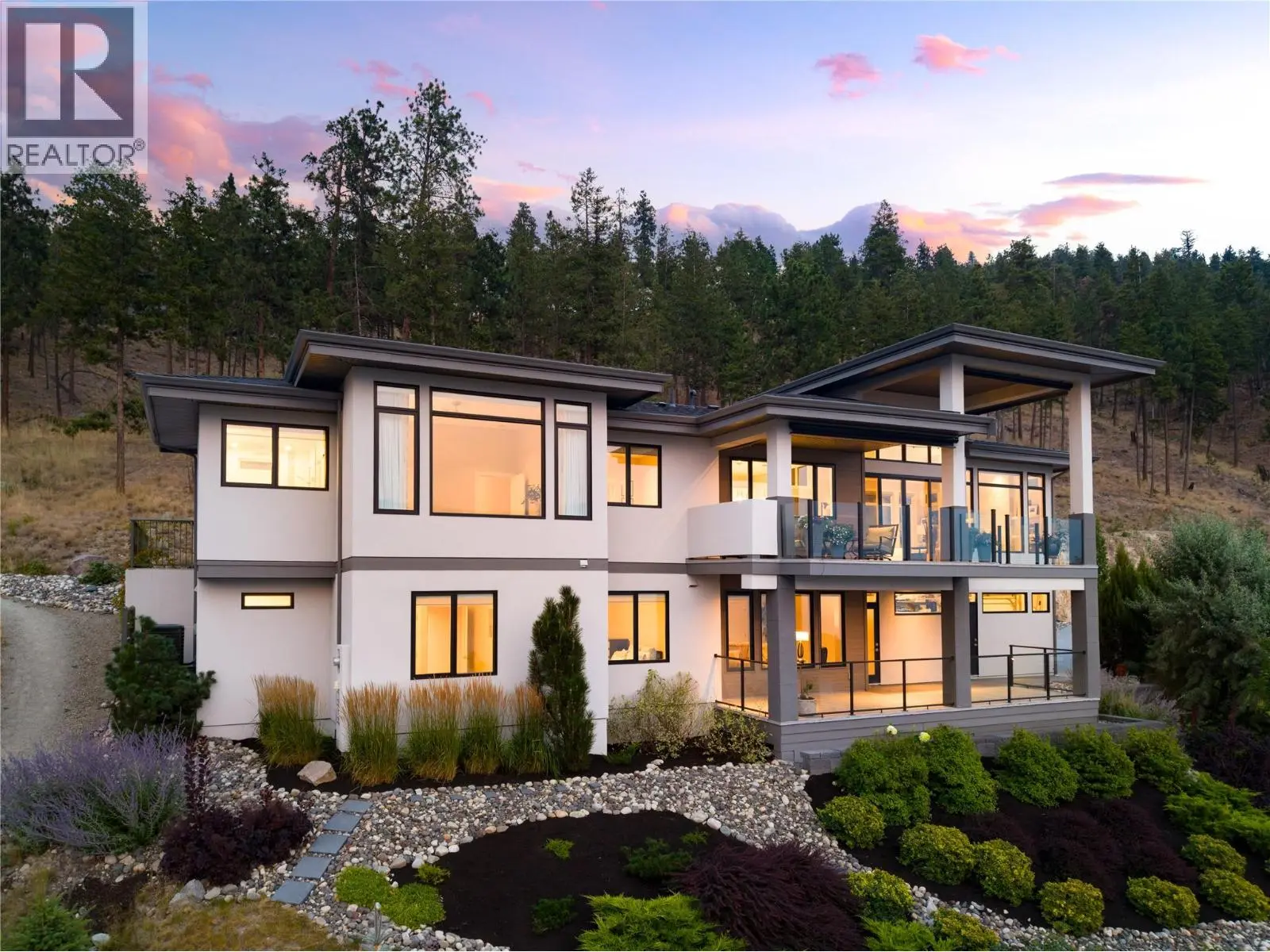 3320 Acacia Lane. Kelowna, British Columbia