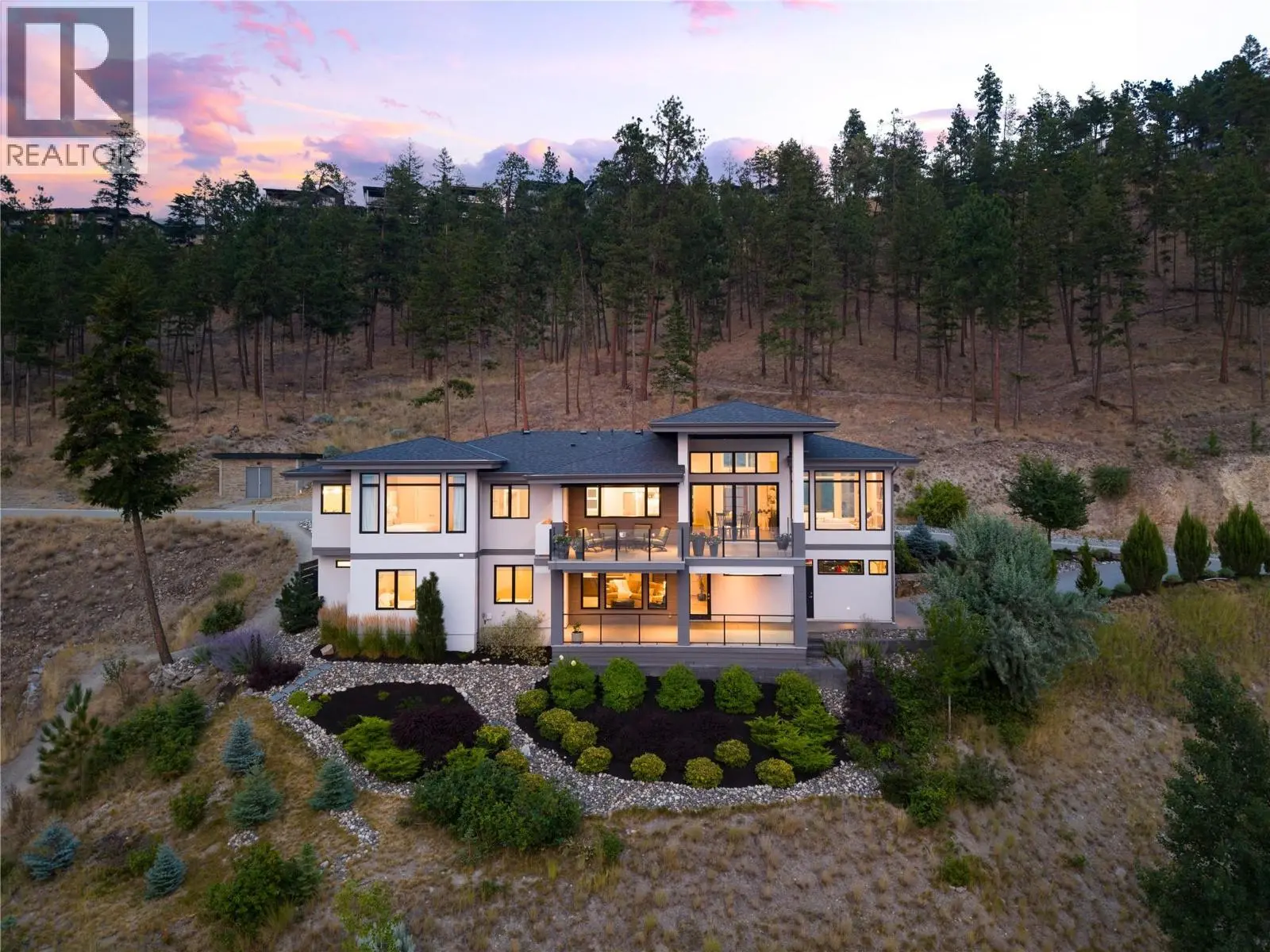 3320 Acacia Lane. Kelowna, British Columbia
