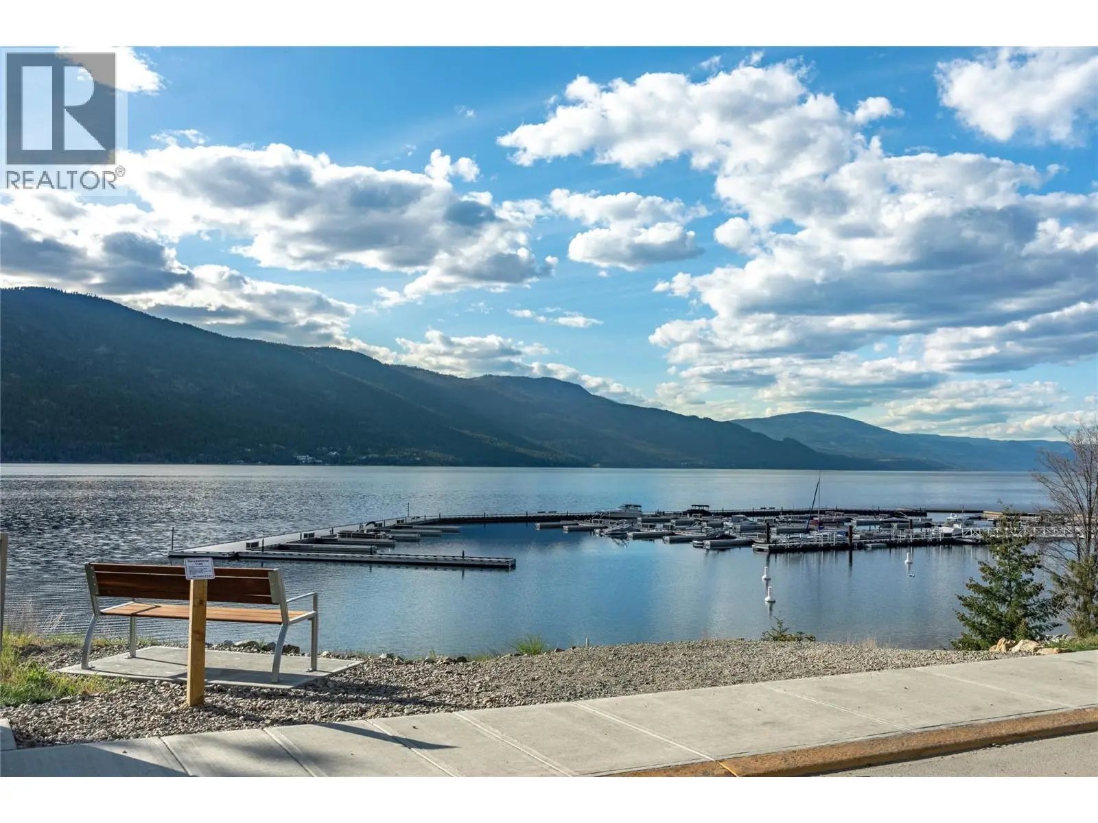 3320 Acacia Lane. Kelowna, British Columbia