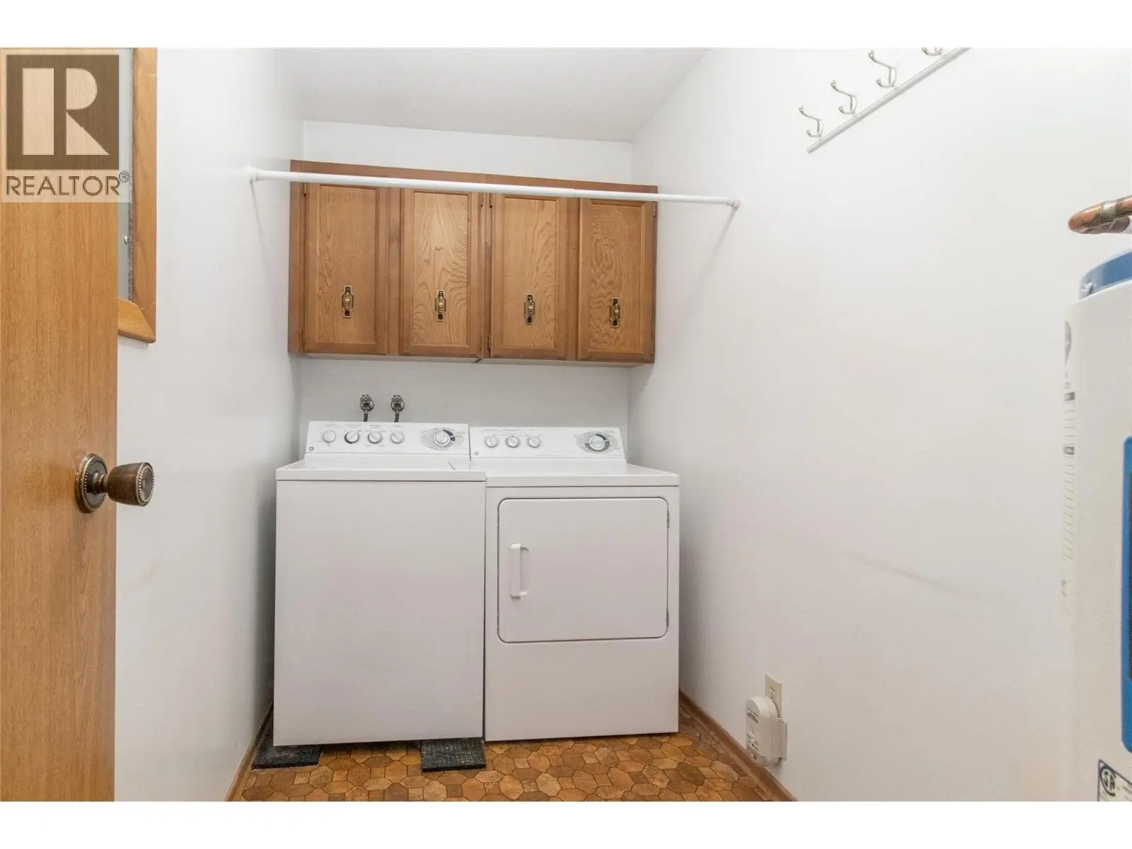 1075 Bernard Avenue Unit# 303. Kelowna, British Columbia