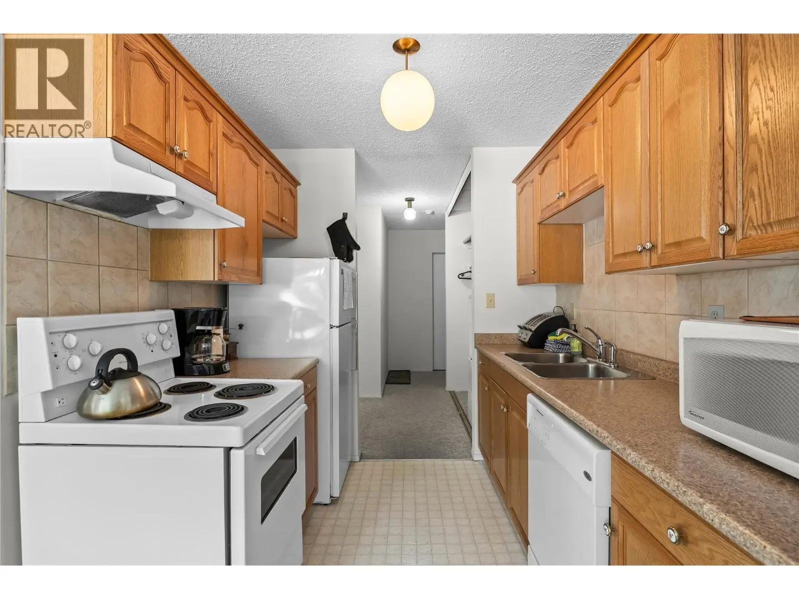 6430 Whiskey Jack Road Unit# 302. Big White, British Columbia