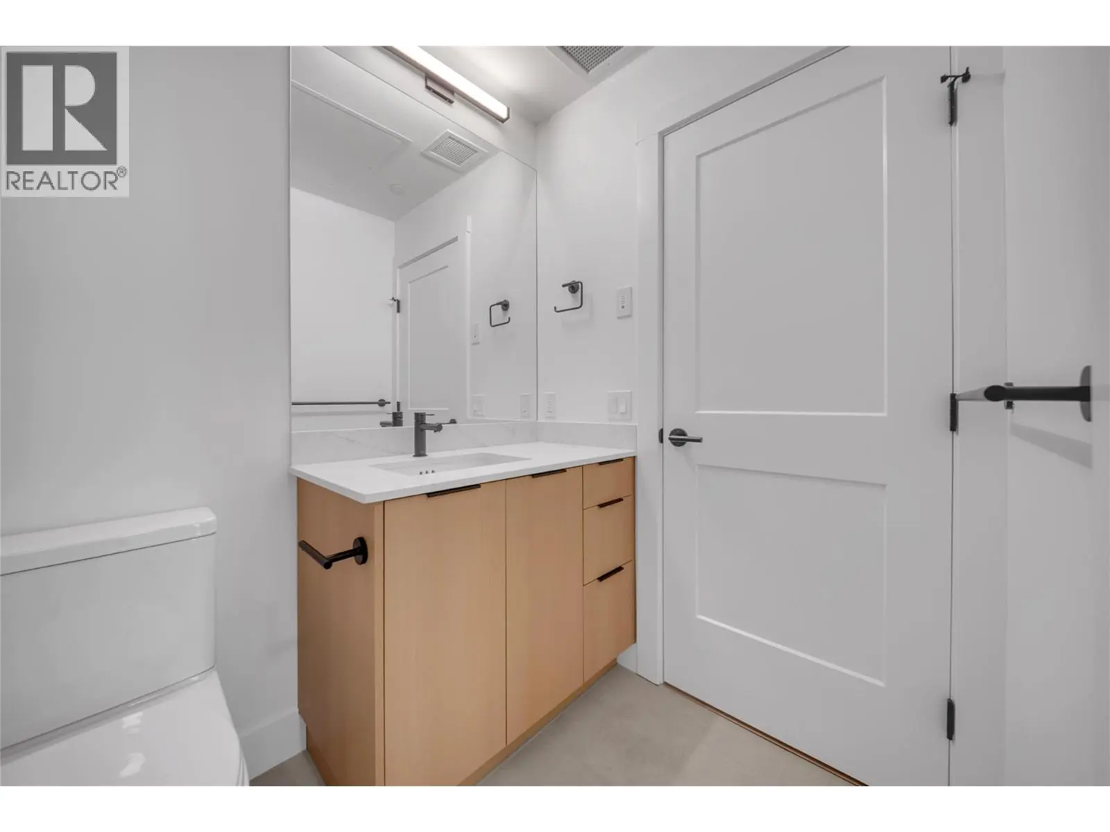 620 Coronation Avenue Unit# 409. Kelowna, British Columbia