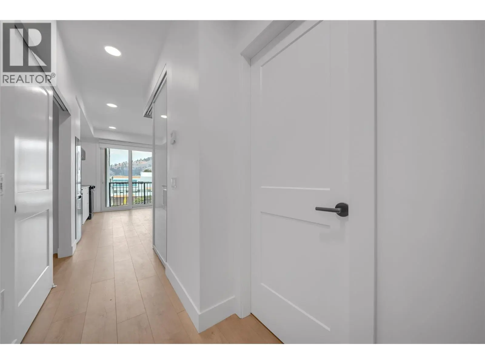620 Coronation Avenue Unit# 409. Kelowna, British Columbia