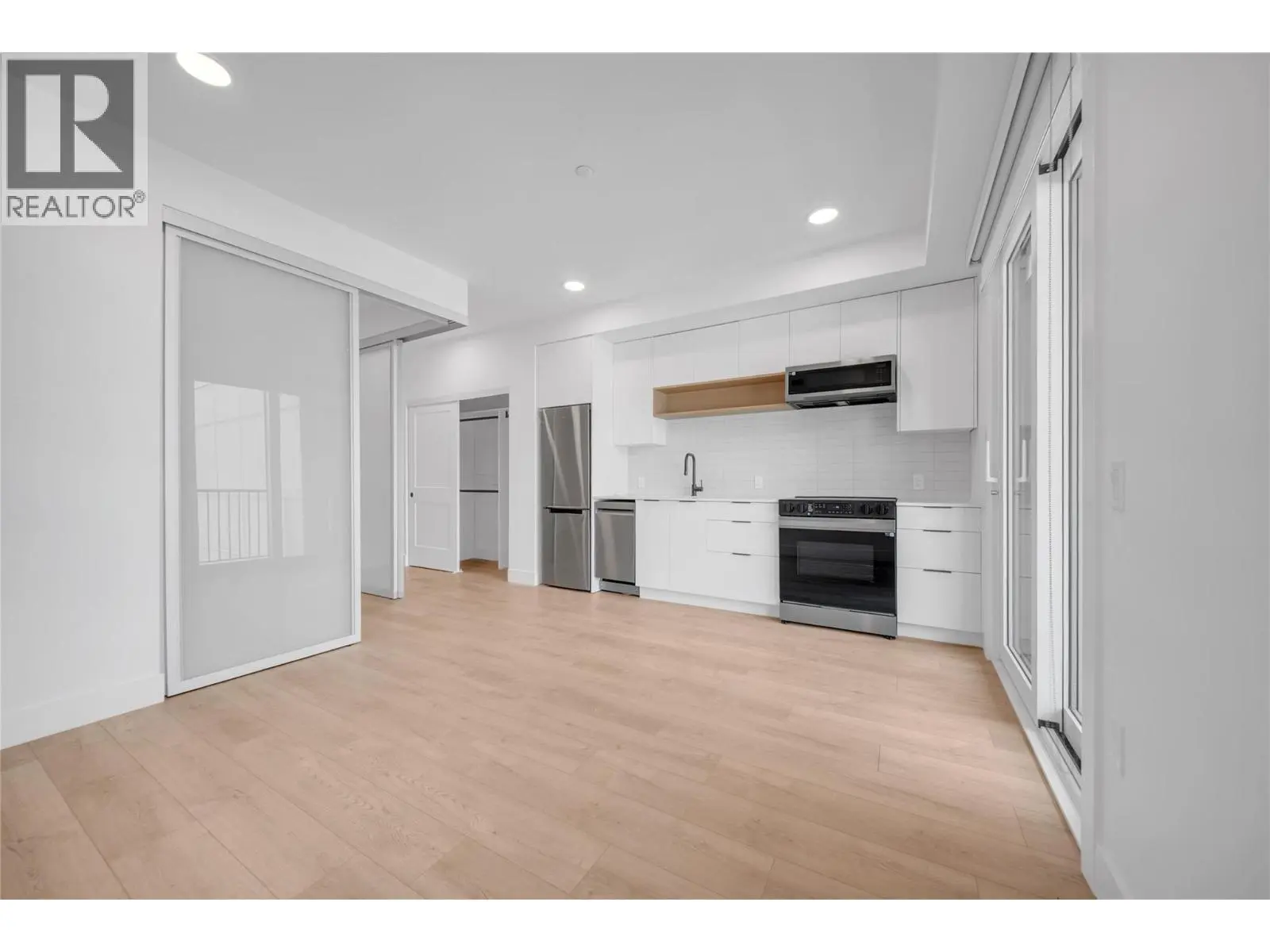 620 Coronation Avenue Unit# 409. Kelowna, British Columbia