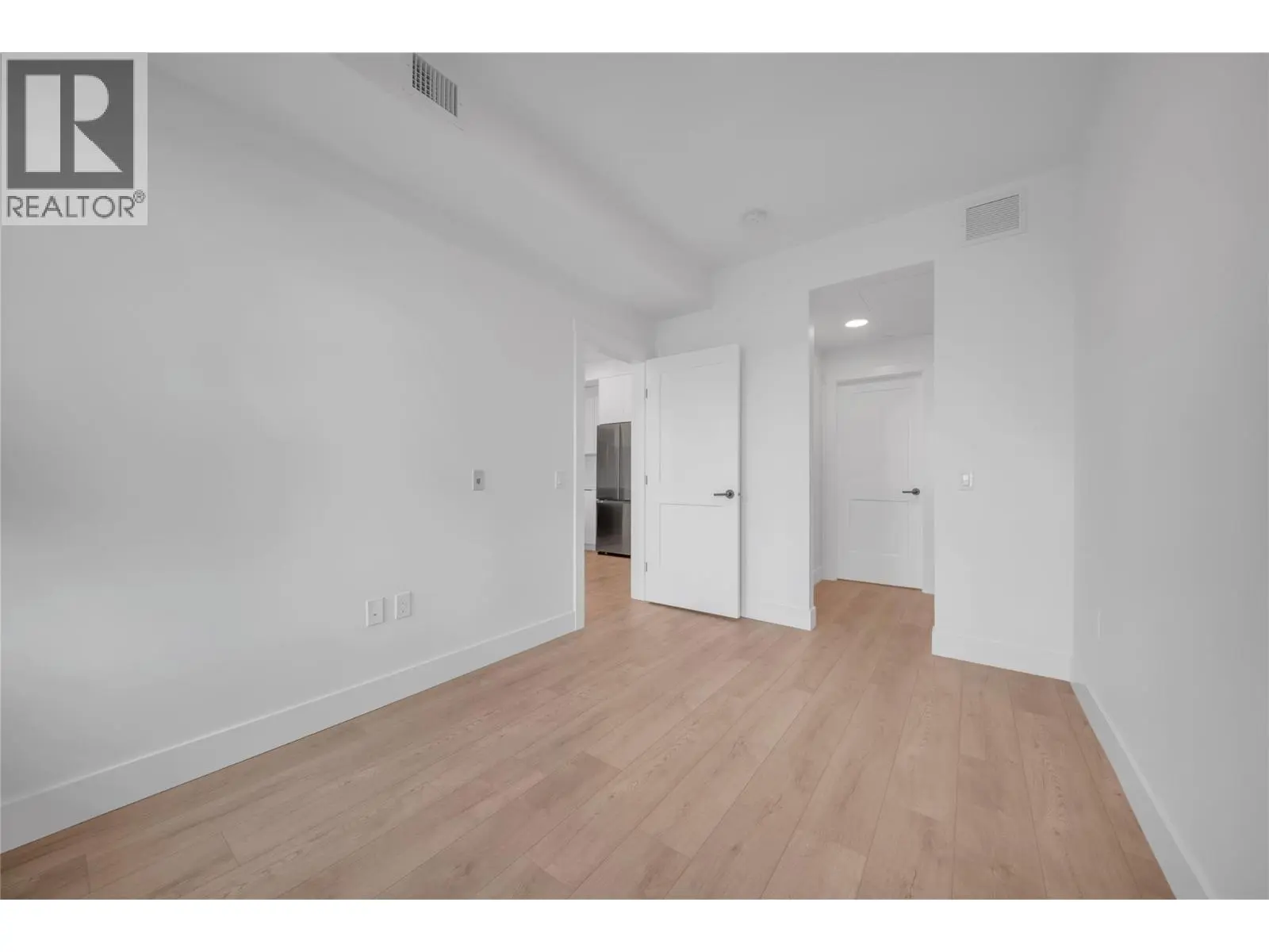 620 Coronation Avenue Unit# 312. Kelowna, British Columbia