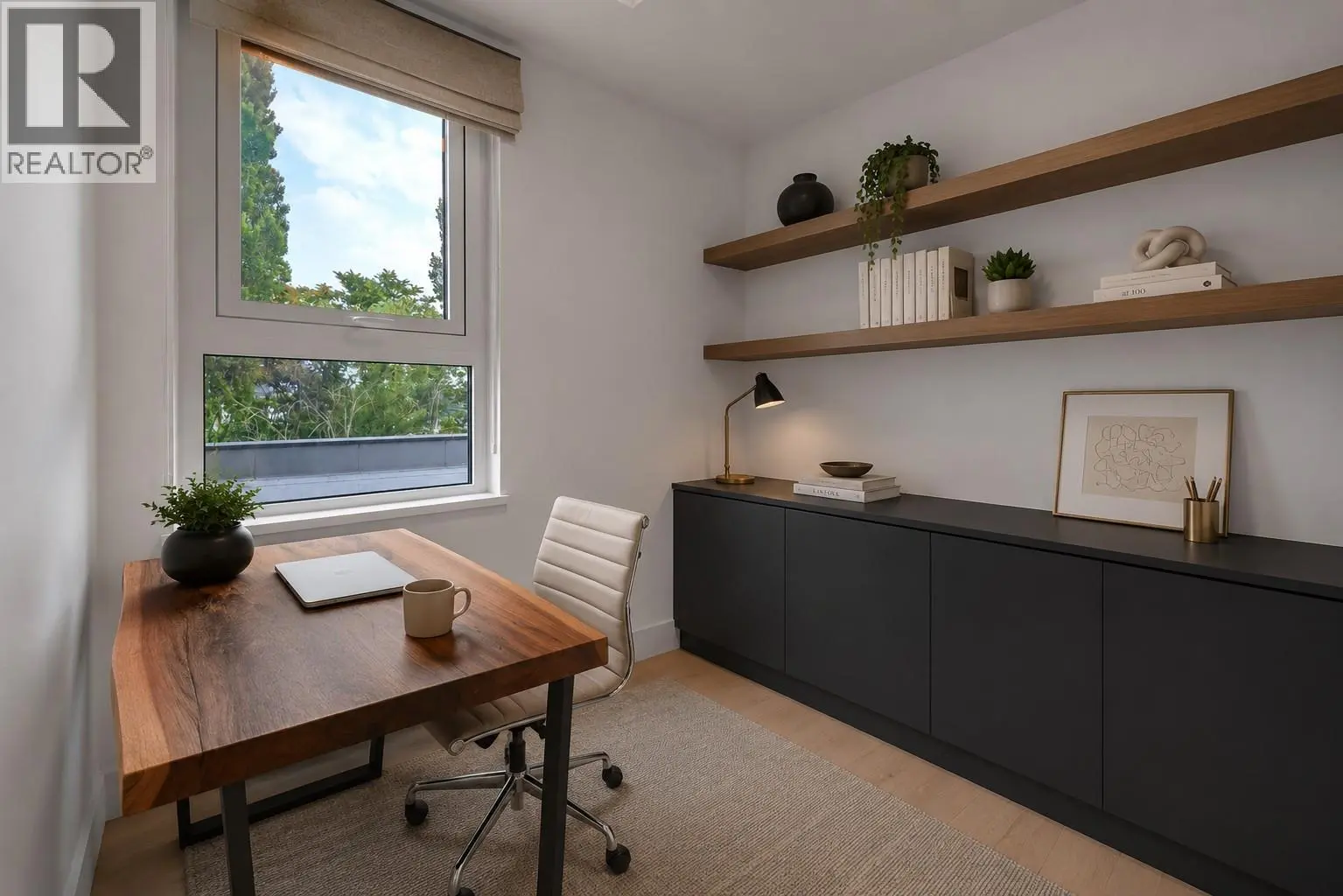 620 Coronation Avenue Unit# 312. Kelowna, British Columbia