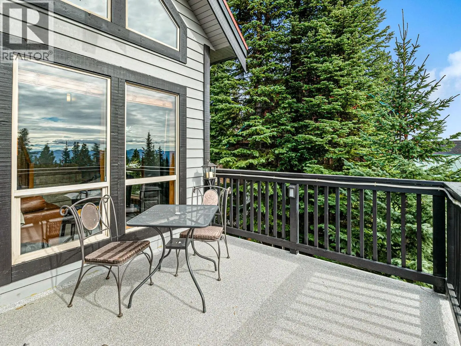 4833 Snow Pines Road. Big White, British Columbia