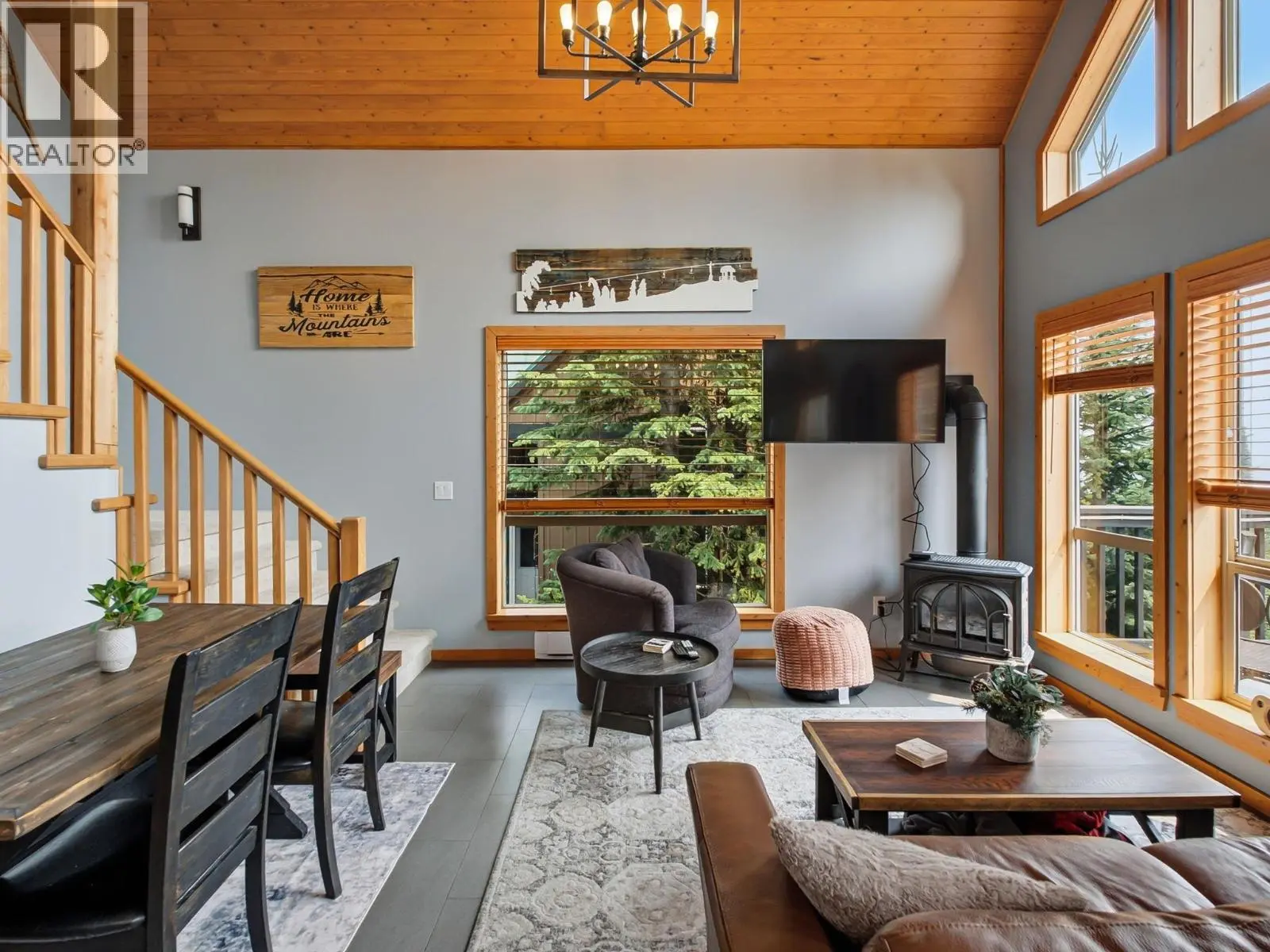 4833 Snow Pines Road. Big White, British Columbia