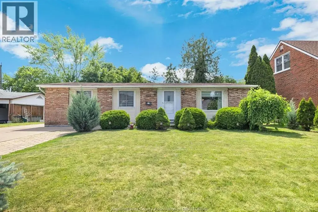 1045 Reedmere Road, Windsor