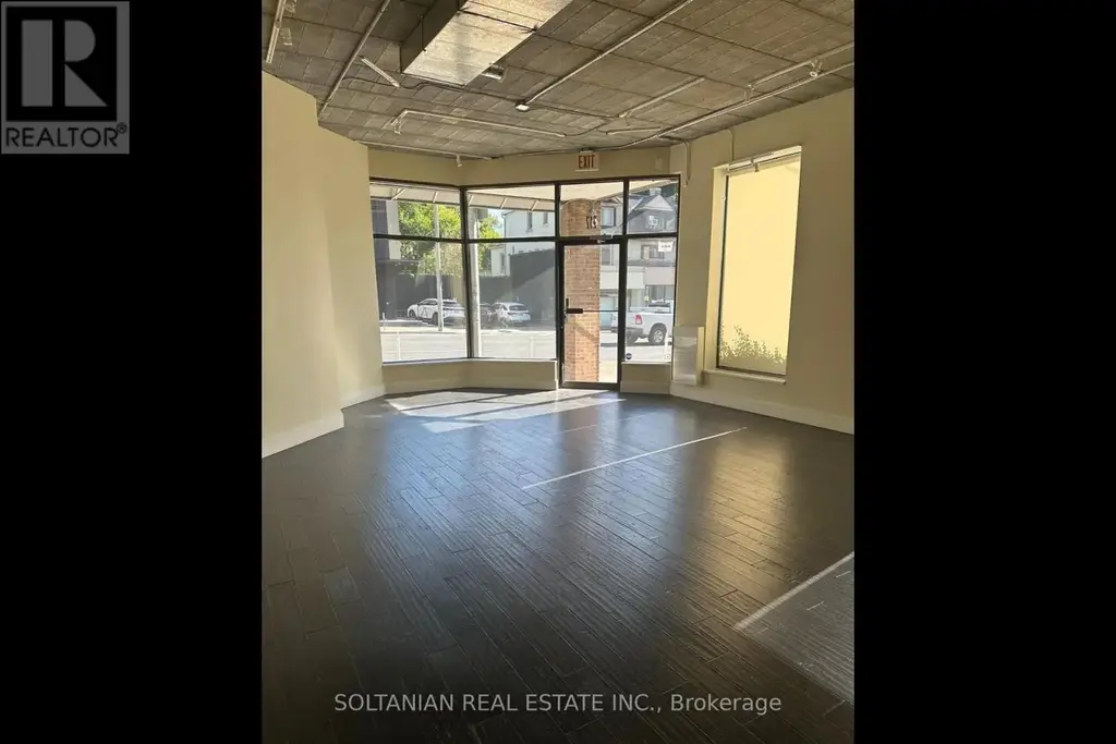 212 Avenue Road, Toronto (Annex)