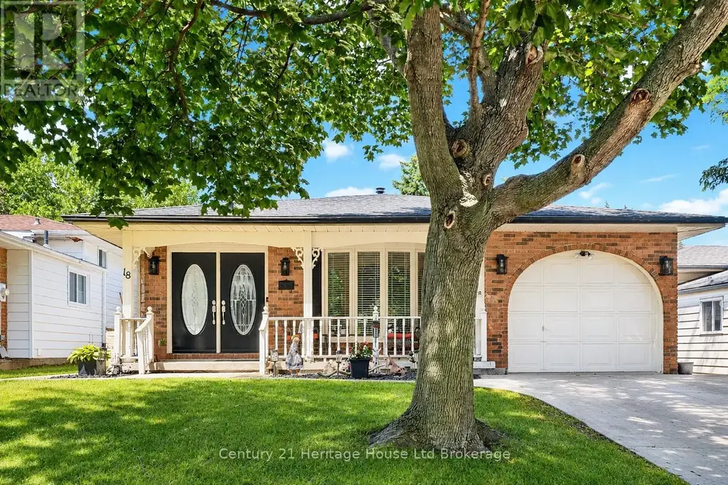 18 Locust Crescent, London South (South X)