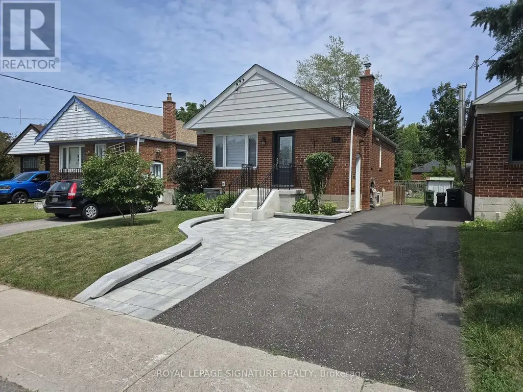 Lower - 141 Phillip Avenue, Toronto (Birchcliffe-Cliffside)