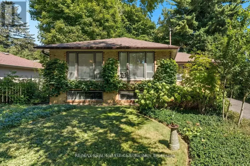 Upper - 1229 Welwyn Drive, Mississauga (Clarkson)