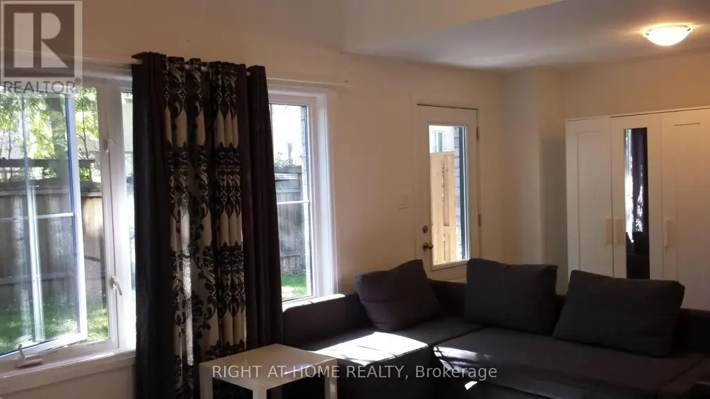 Basement - 39 Stallibrass Lane S, Richmond Hill (South Richvale)