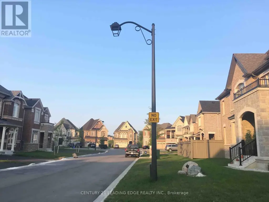 1 Bdrm Upper Level - 23 Boland Court, Aurora
