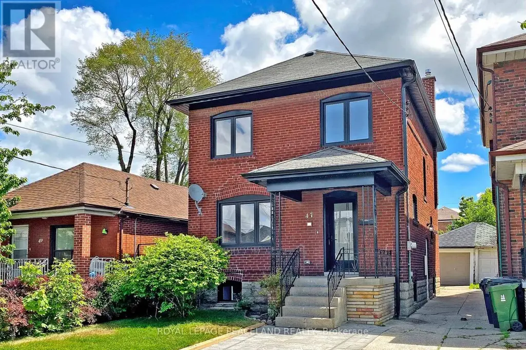 47 Chamberlain Avenue, Toronto (Briar Hill-Belgravia)