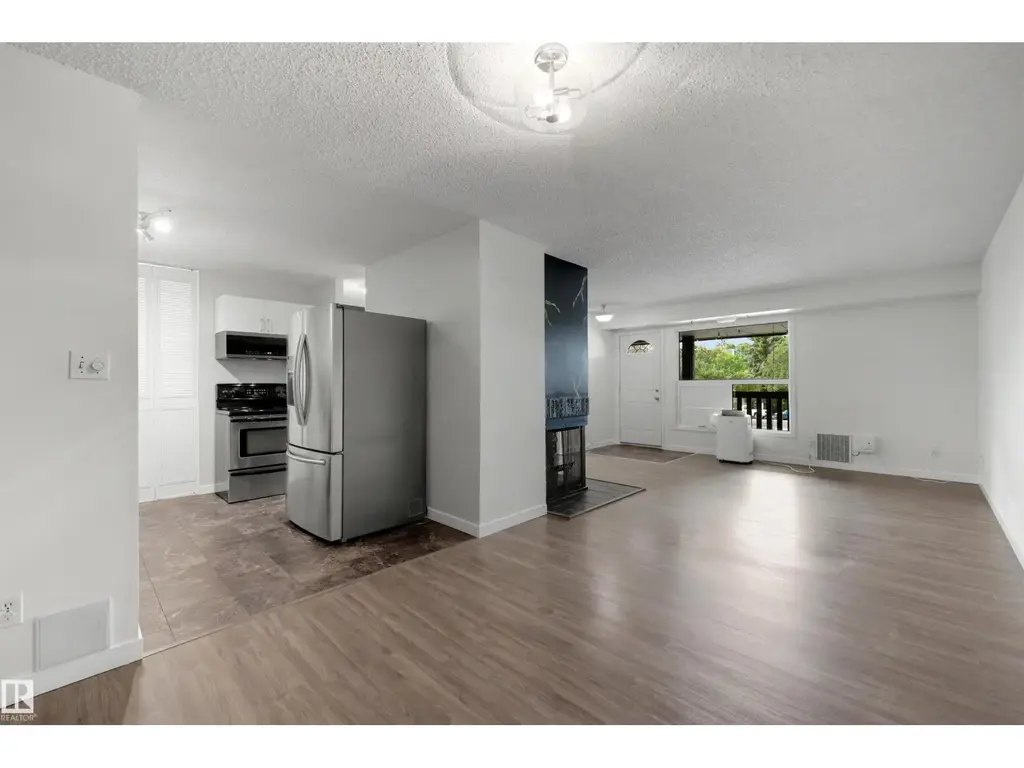 241 Surrey Gardens Gd Nw, Edmonton