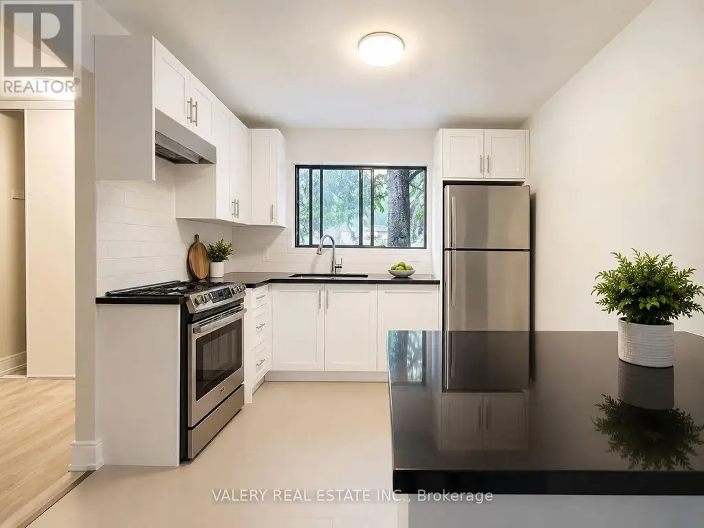 Th8 - 75 Eastdale Avenue, Toronto (Crescent Town)