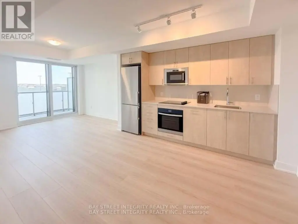 420 - 2545 Simcoe Street N, Oshawa (Windfields)