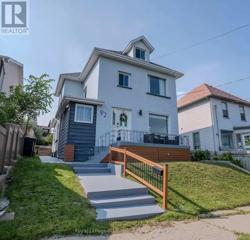 92 Jean Street, Thunder Bay (College Heights)