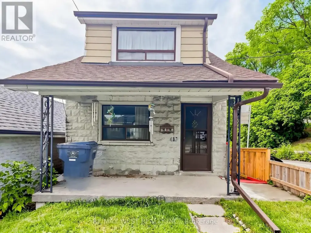410 Silverthorn Avenue, Toronto (Keelesdale-Eglinton West)