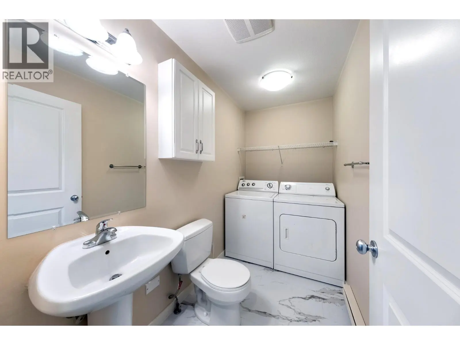 124 Mills Road Unit# 21. Kelowna, British Columbia