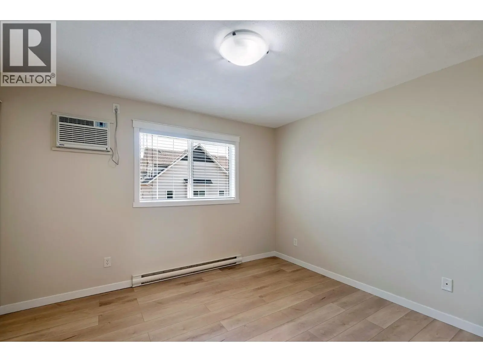 124 Mills Road Unit# 21. Kelowna, British Columbia