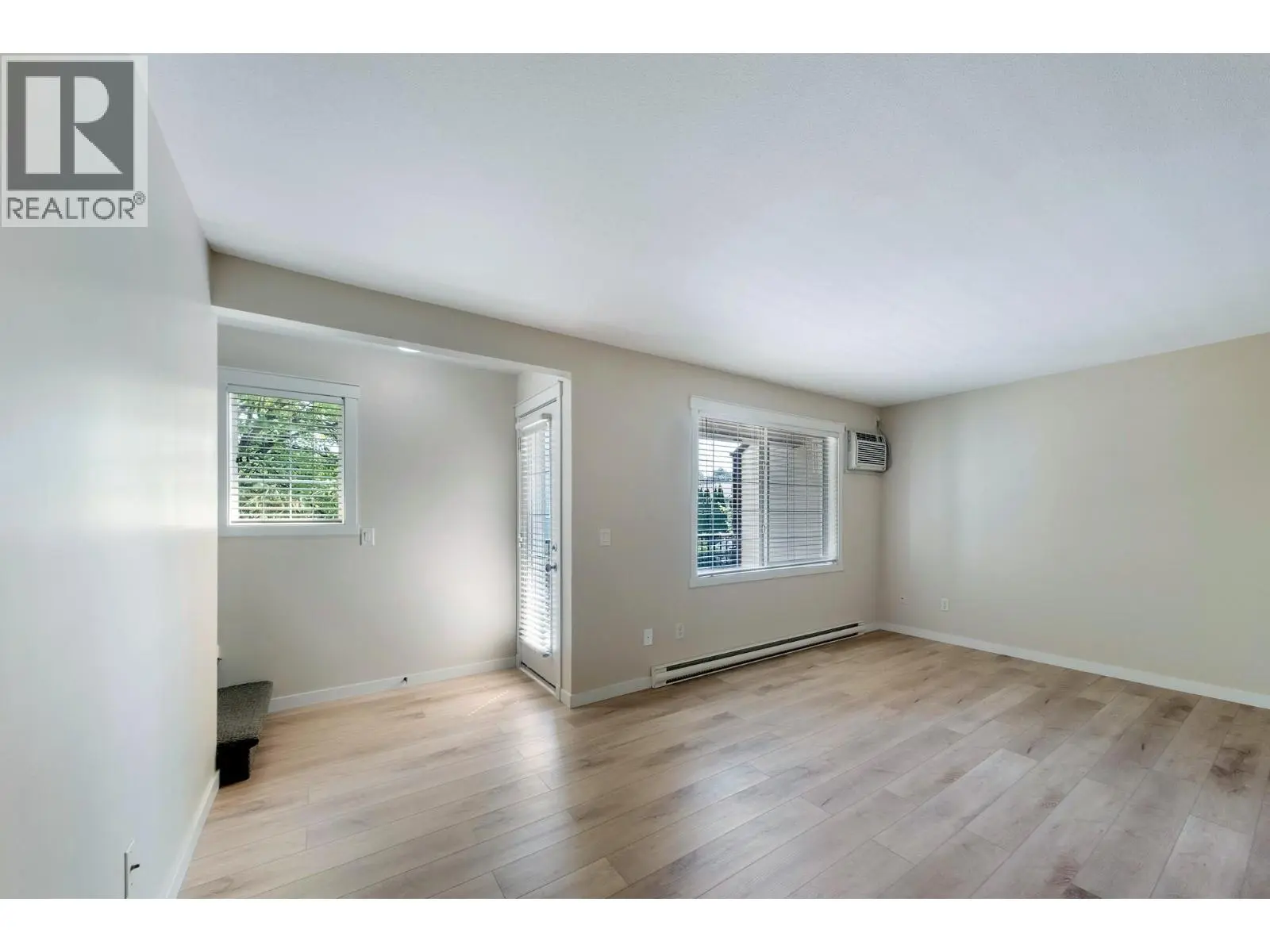 124 Mills Road Unit# 21. Kelowna, British Columbia