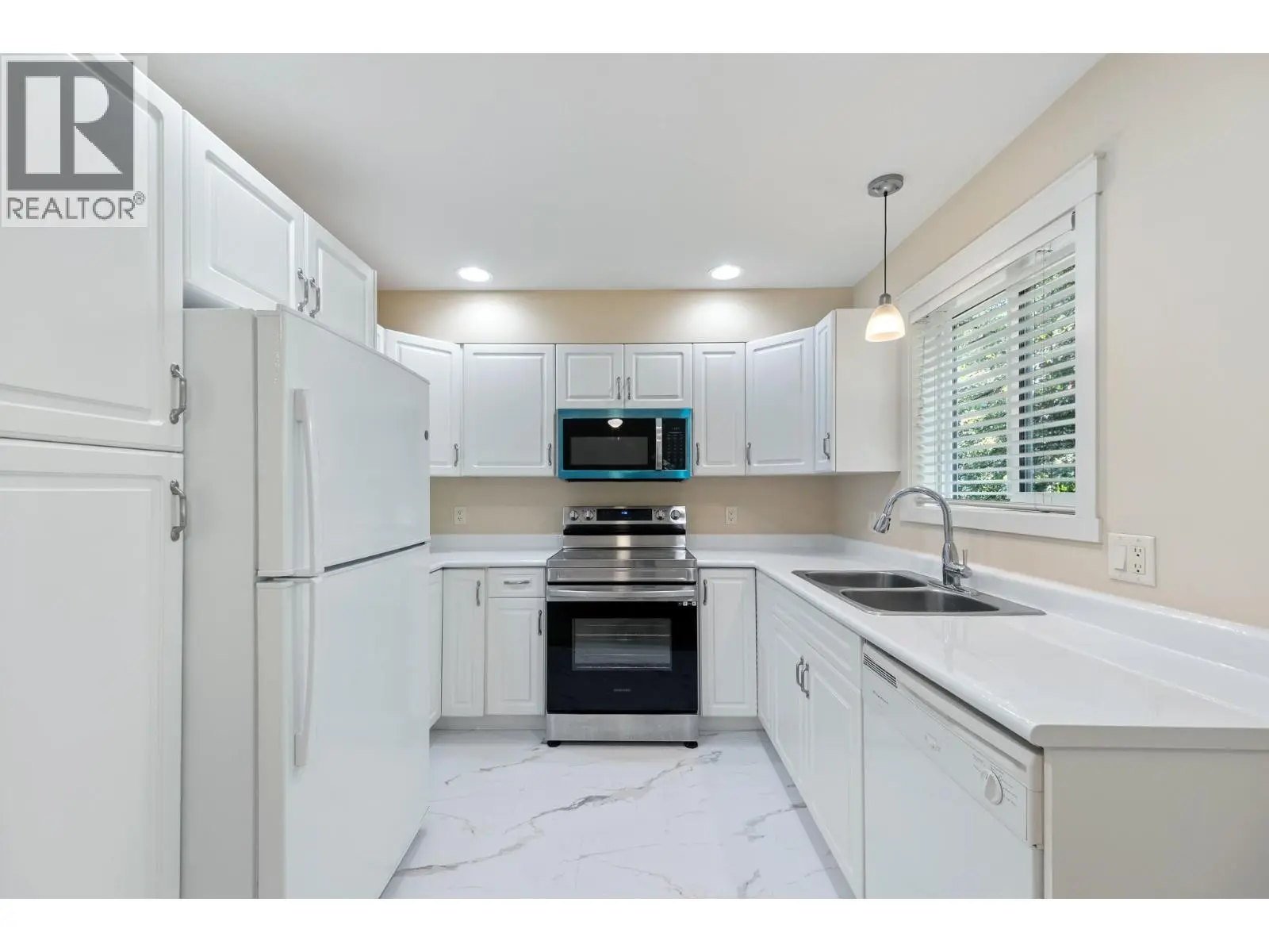 124 Mills Road Unit# 21. Kelowna, British Columbia