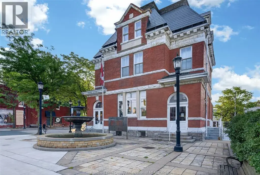 3201 Sandwich Street, Windsor