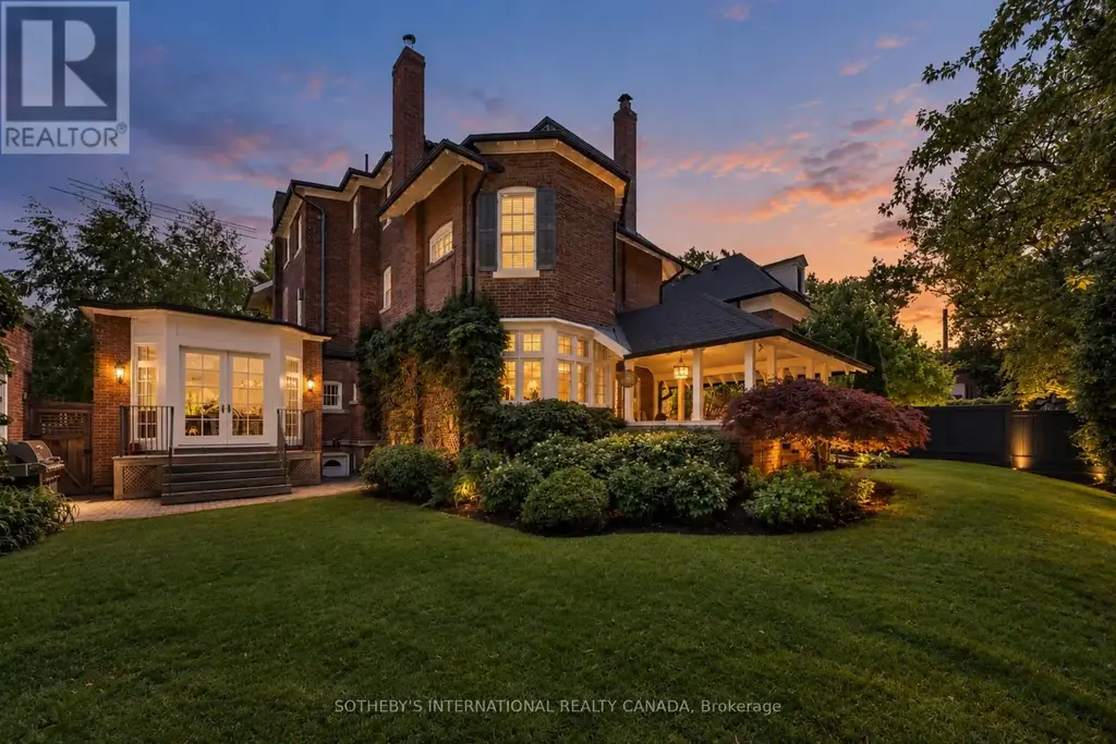 236 Poplar Plains Road, Toronto (Casa Loma)