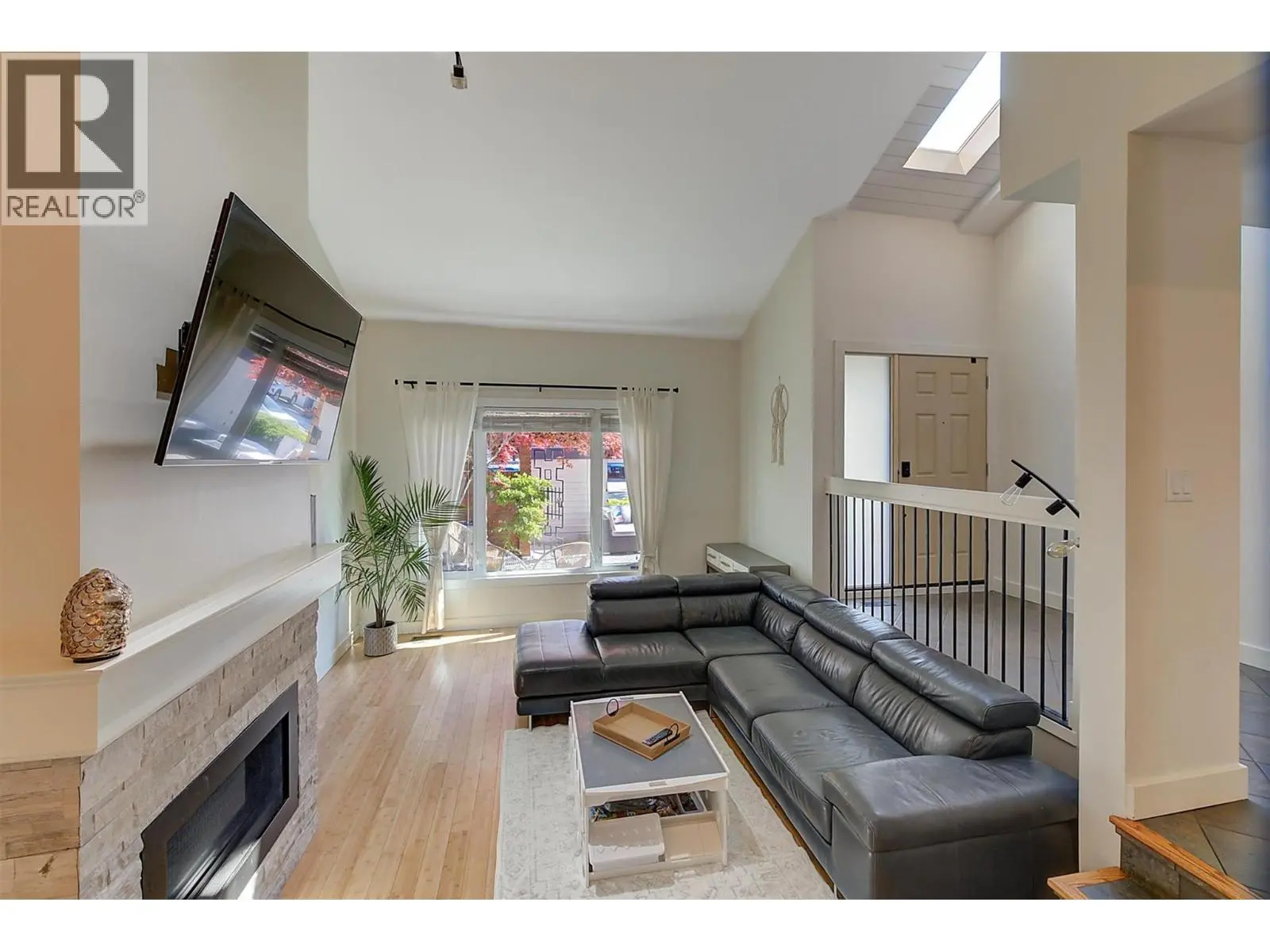 418 West Avenue. Kelowna, British Columbia