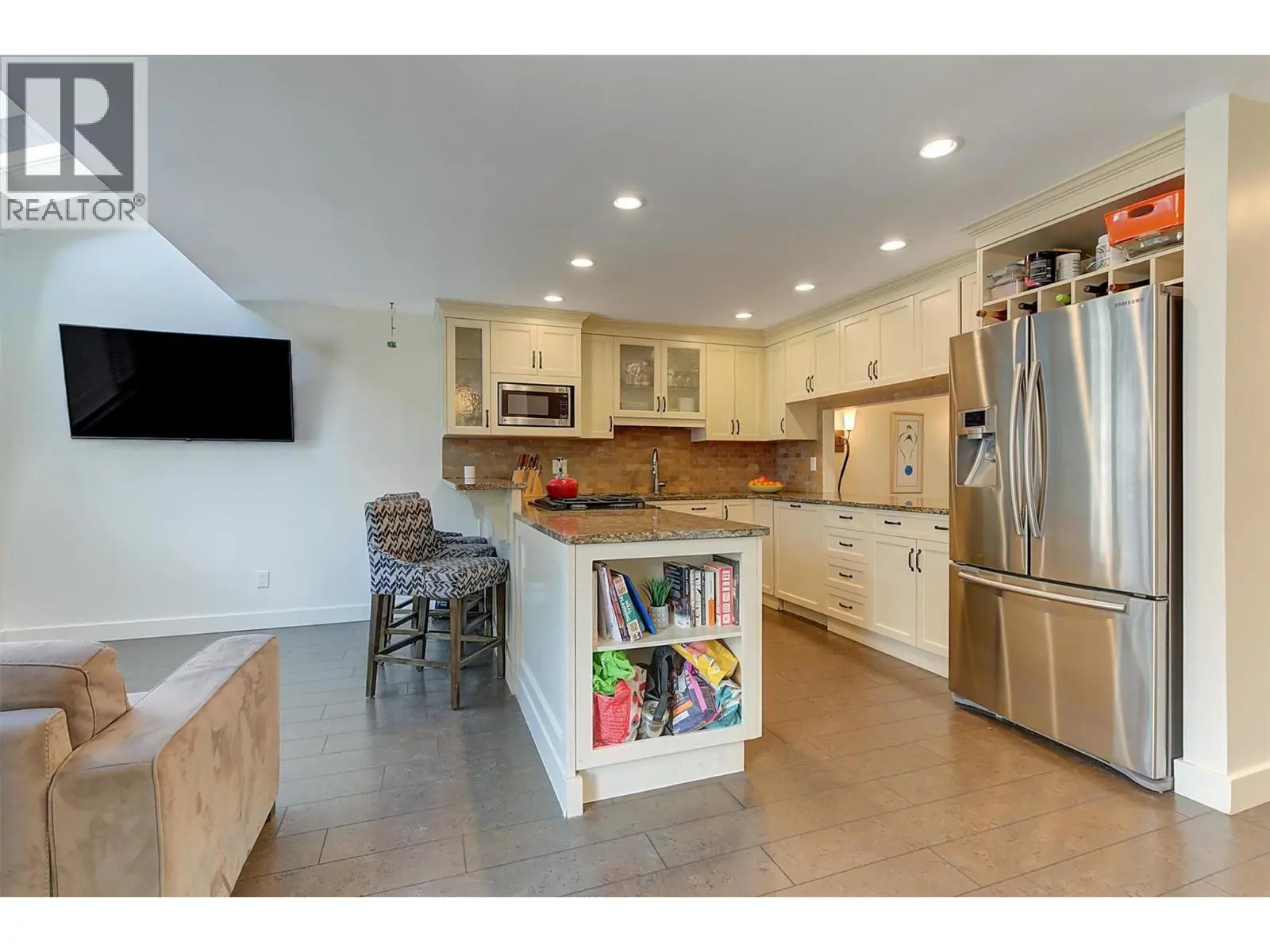 418 West Avenue. Kelowna, British Columbia